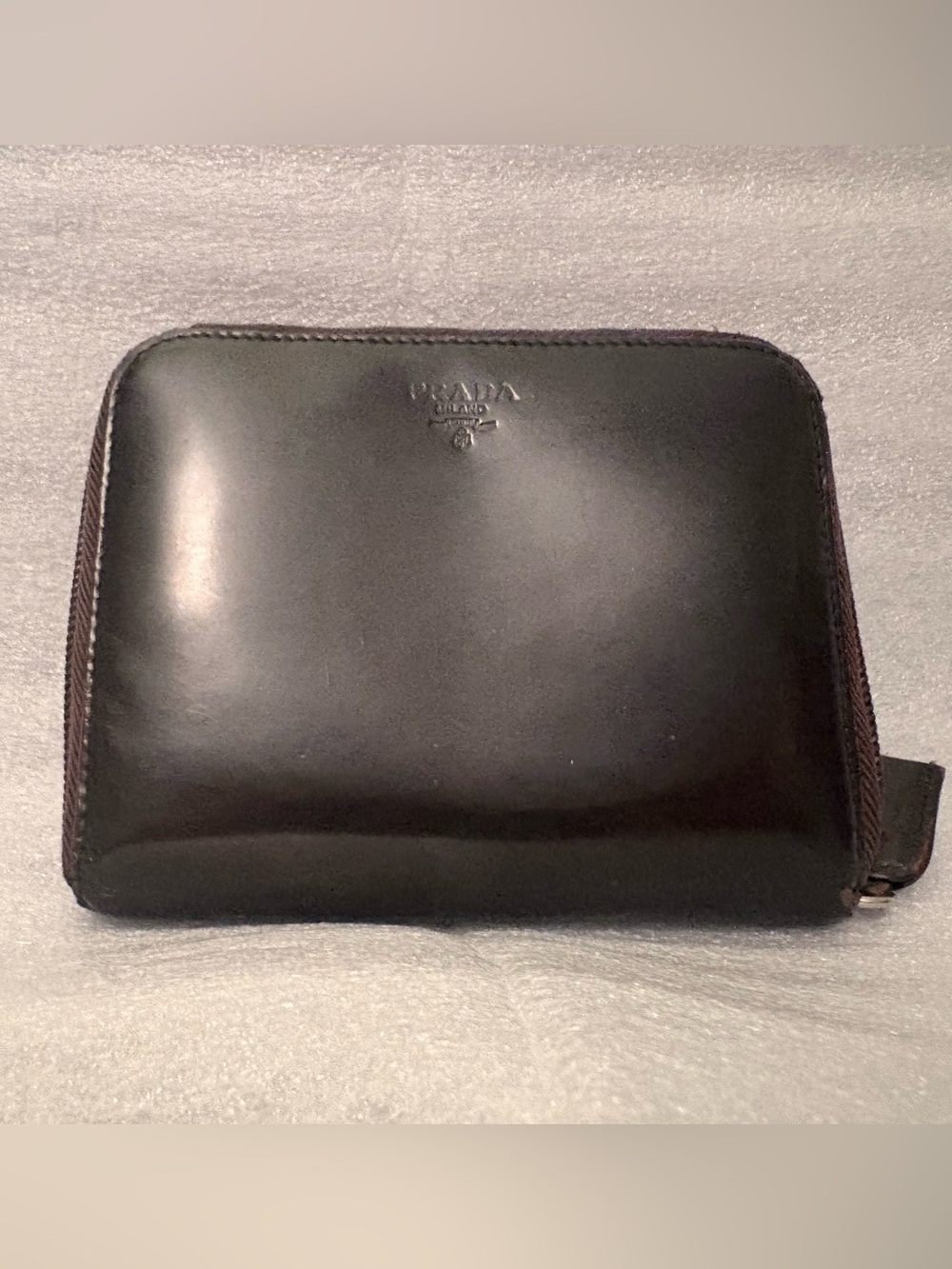 PRADA Milano Vintage Espresso Brown Polished Leather Zip Around Wallet Italy